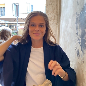 Astrid - Prof de droit civil - Paris 16e