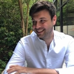 Thomas - Prof de droit - Nantes