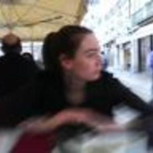 Julie - Prof de droit civil - Paris