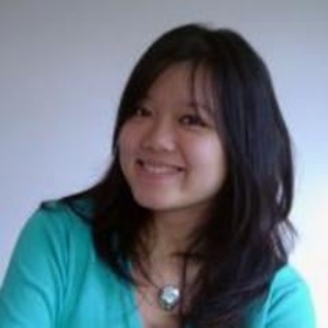 Nhung - Prof d'économie - Paris