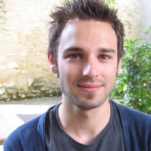 Louis - Prof d'économie - Poitiers