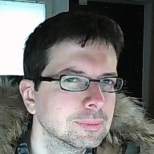 Julien - Prof d'économie - Antony
