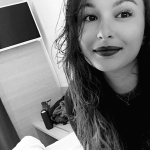Coralie - Prof d'aide aux devoirs - Paris