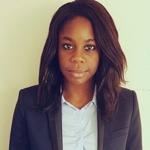 Zina - Prof de finance - Paris