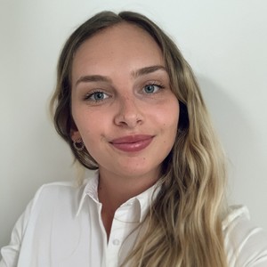 Clarisse - Prof de fiscalité - Paris