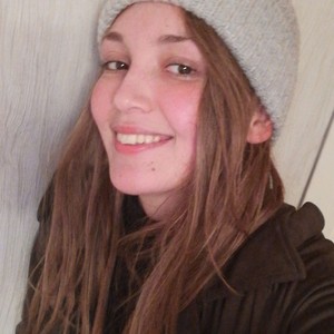 Yasmine - Prof de fle - français langue étrangère - East Kilbride