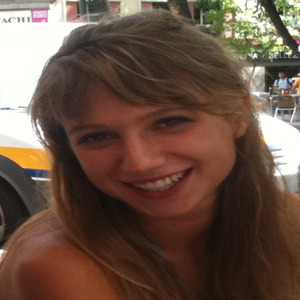 Adeline - Prof d'initiation informatique - Clichy