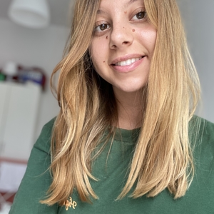 Léa - Prof de français - Nice