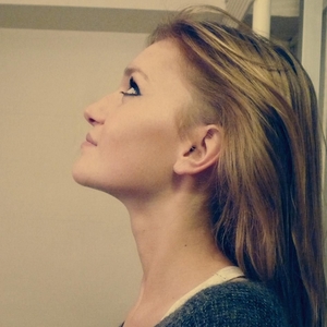 Laura - Prof d'expression orale - français - Paris