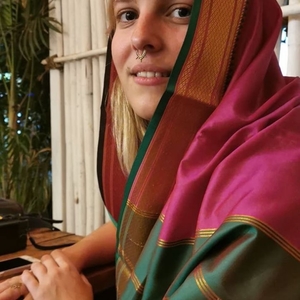 Nina - Prof de français - Namur