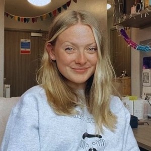 Lucy - Prof de fle - français langue étrangère - Liverpool