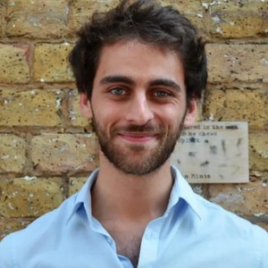 Theo - Prof de français - Paris