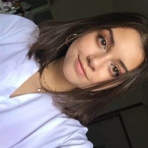 Tasnim - Prof de français - Morsang-sur-Orge