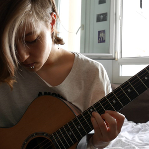 Perrine - Prof de guitare - Paris