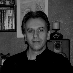 Alexandre - Prof d'instruments à cordes - Paris