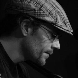 Arnaud - Prof d'instruments à cordes - Paris