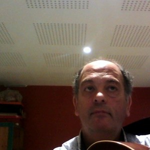 Luc - Prof de guitare - Les Ponts-de-Cé