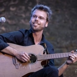 Julien - Prof d'instruments à cordes - Lyon