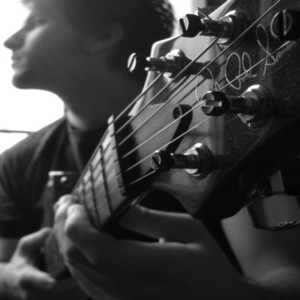Julien - Prof d'instruments à cordes - Lyon