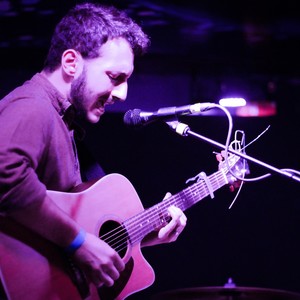 ANTHONY - Prof de guitare - La Biolle