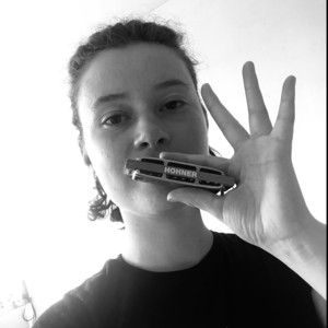 Céline - Prof d'harmonica - Bordeaux