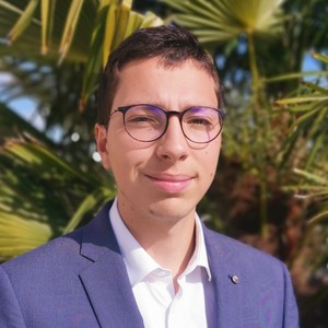 Steven - Prof d'histoire - géo - Coutras