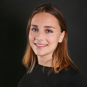 Charlotte - Prof de photoshop - Paris