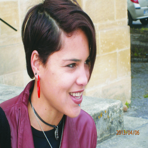 Thais - Prof de photoshop - Talence