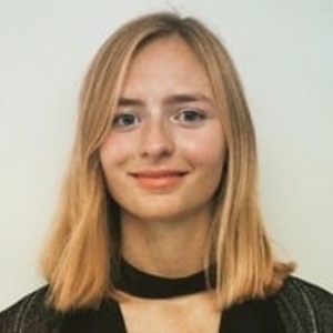 Marie - Prof de préparation concours école d'ingénieur - Paris