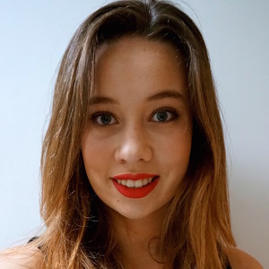 Justine - Prof de droit civil - Paris