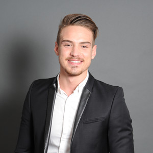 Charles - Prof de marketing - Boulogne-Billancourt