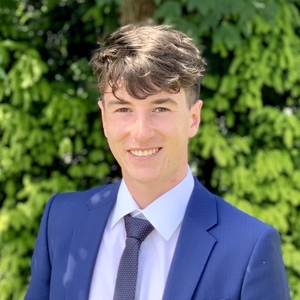 Geoffrey - Prof de management et gestion d'entreprise - Brest