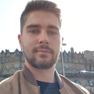 Florian - Prof de marketing - Le Mans