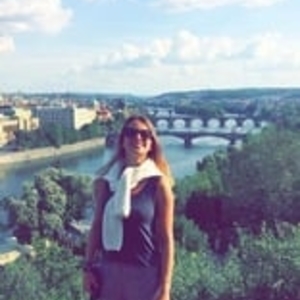 JULIE - Prof de soutien scolaire - Neuilly-sur-Seine