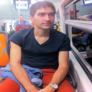 Kevin Cergy Val D Oise Cours De Mathematiques Du College A La Licence Contre Cours D Arabe Tunisien Parle superprof