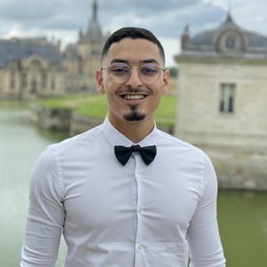 Yanis - Prof de maths - Nanterre