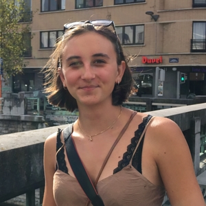 Marie - Prof de maths - Paris