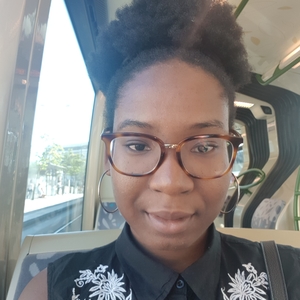 Carine - Prof de maths - Courbevoie