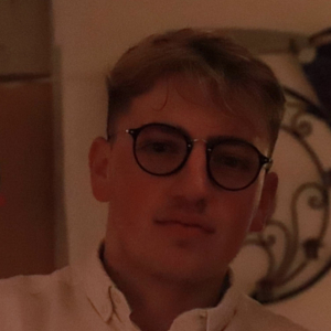 Enzo - Prof de maths - Mercurey