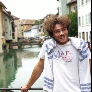 Tom - Prof de maths - Cluny