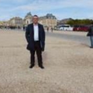 Bruno - Prof d'économie - Paris 5e