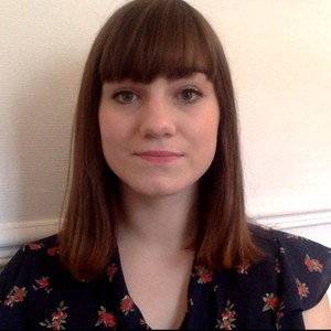 Lola - Prof de droit - Paris