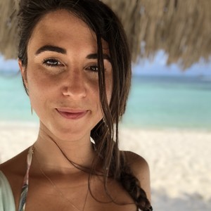 Chloé - Prof de yoga - Farges