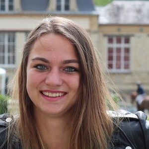 Lou - Prof de maths - Paris