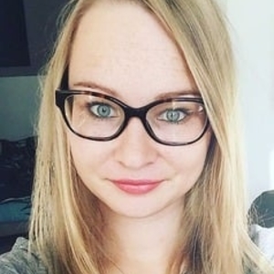 Klaudia - Prof de polonais - Paris