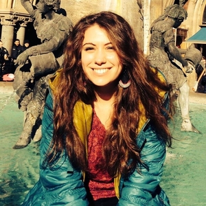 Clara - Prof d'anglais - Versailles