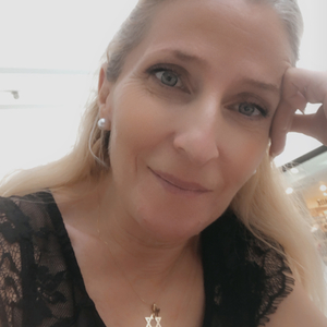 Sarah - Prof de compréhension orale - anglais - Nice