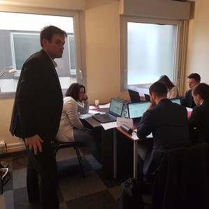 Steve - Prof d'économie - Clermont-Ferrand