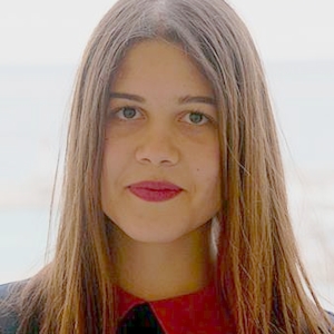 Zina - Prof d'aide aux devoirs - Menton