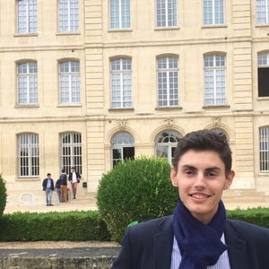  - Prof de maths - Lyon